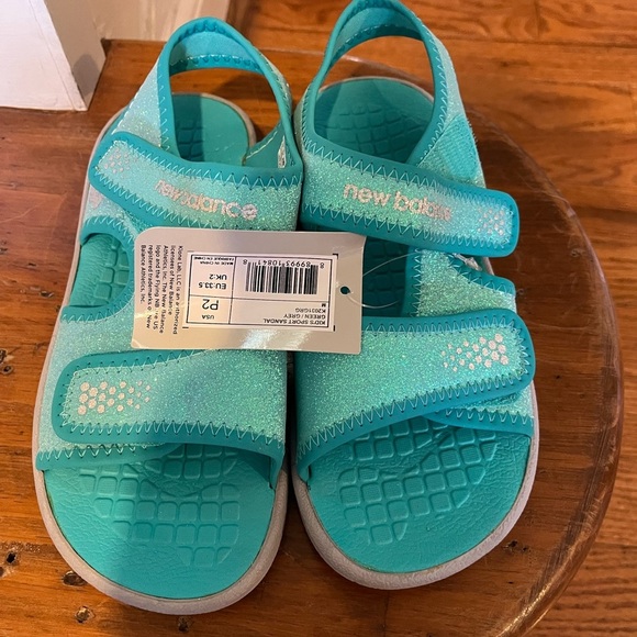 NWT New Balance sport sandals size 2 - Picture 6 of 7